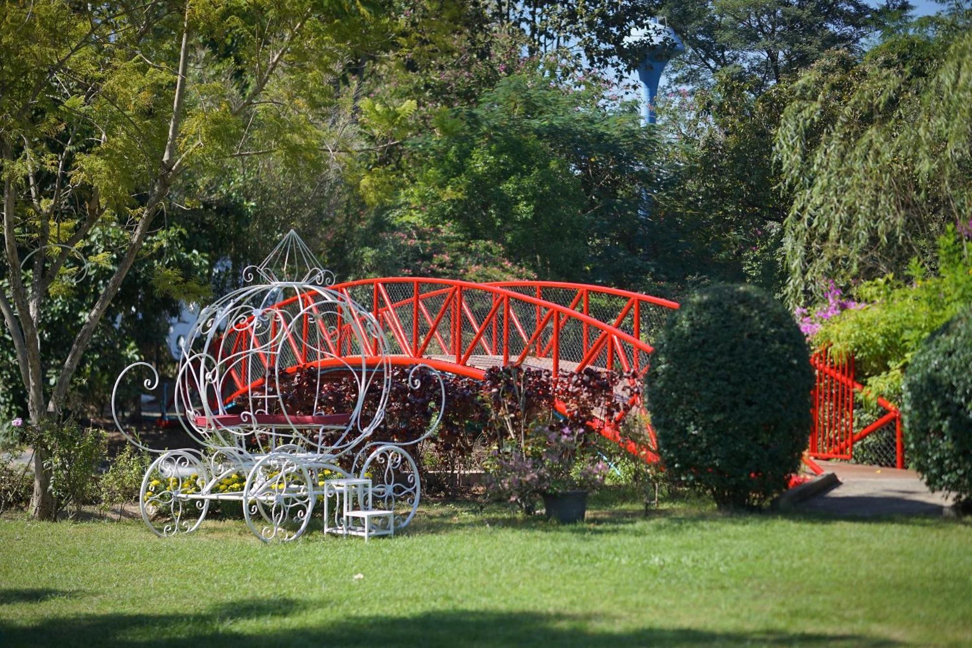Baan Pingkan Wellness Resort San Kamphaeng Luaran gambar
